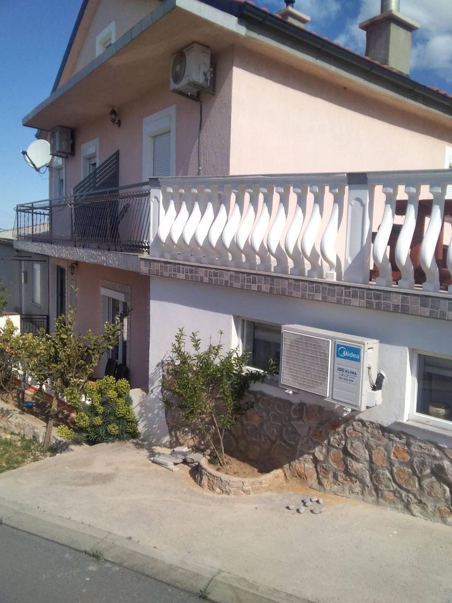 Guesthouse Martina เซนญ์ ภายนอก รูปภาพ