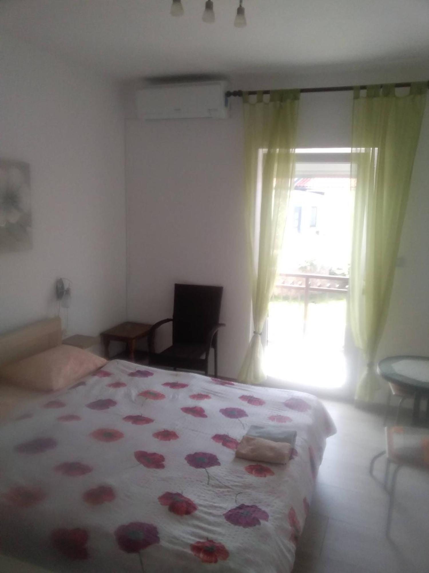 Guesthouse Martina เซนญ์ ภายนอก รูปภาพ