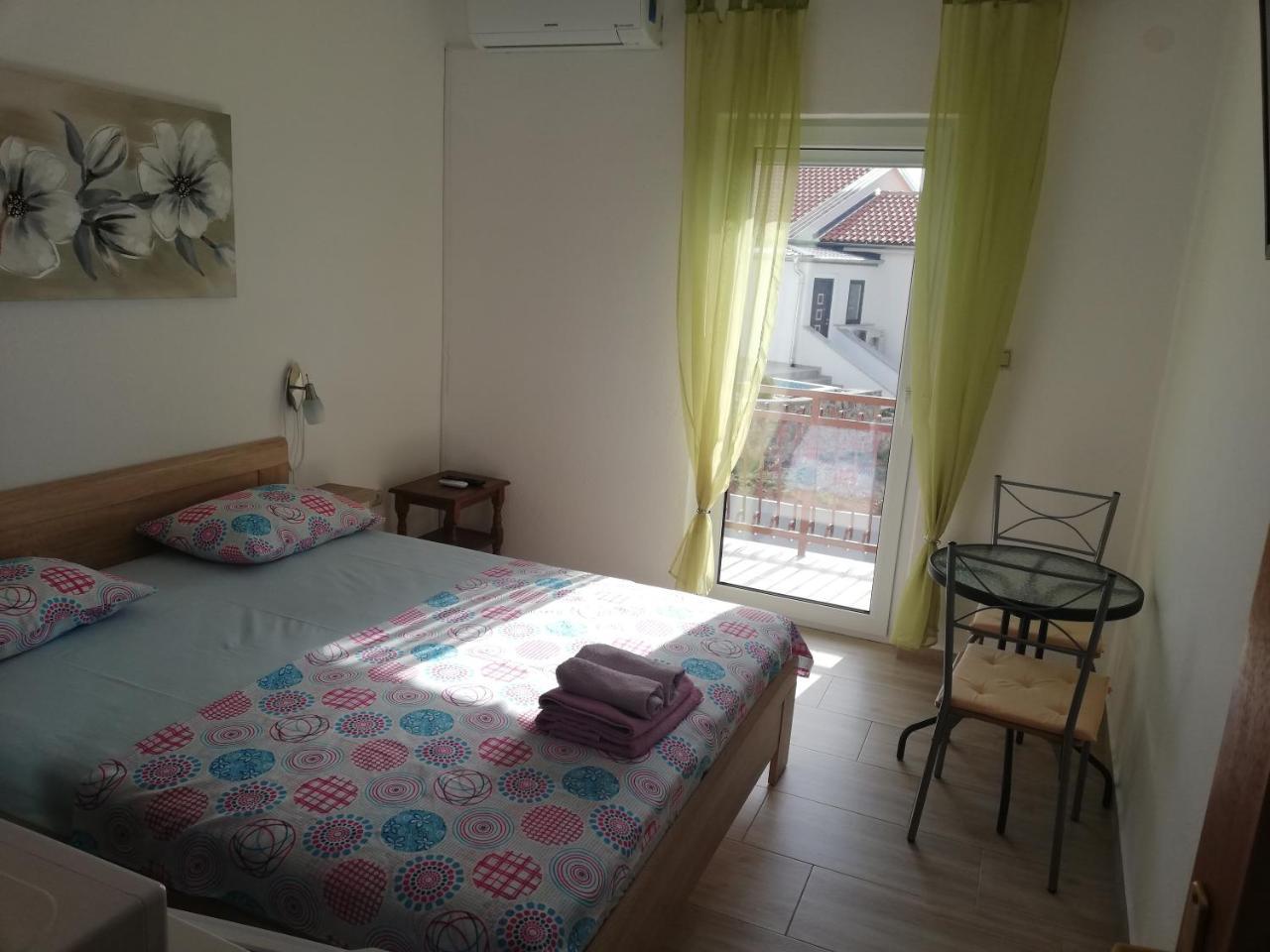 Guesthouse Martina เซนญ์ ภายนอก รูปภาพ